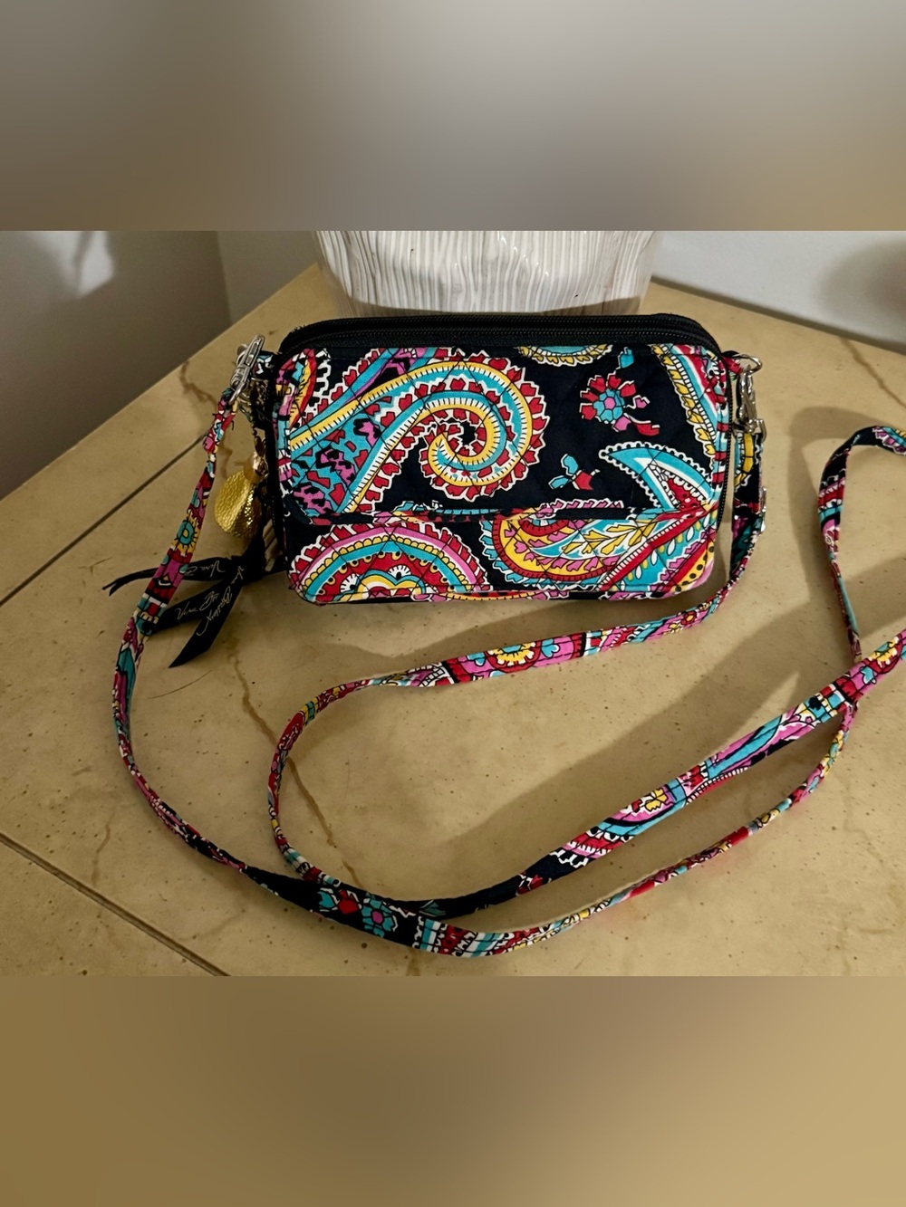 Vera Bradley Paisley Crossbody Wristlet - EUC - Picture 2 of 8